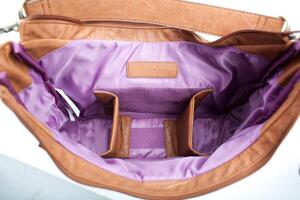 B-Hobo - Walnut